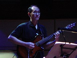 Derek-sm01.jpg