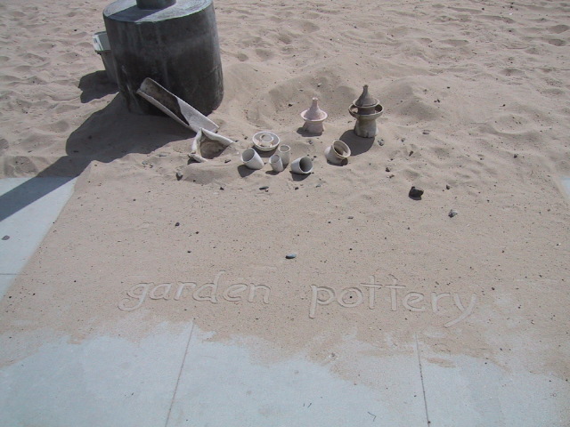 pottery_garden
