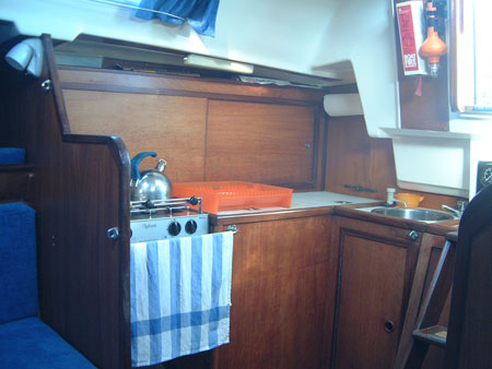 08galley_01