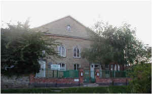 Chapel.JPG (195430 bytes)