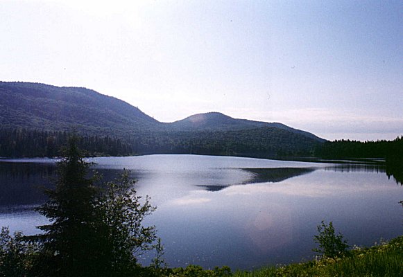 Sunrise at Lac Provost in parc du Mont Tremblant, June 26th 2001