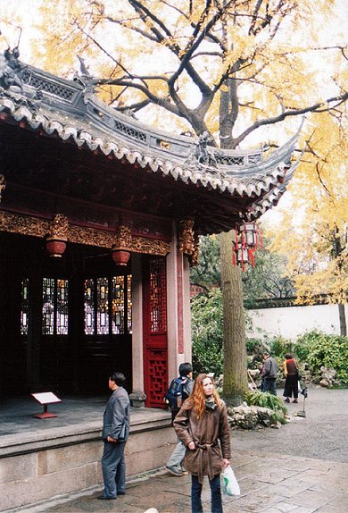 Shanghai, November 2001
