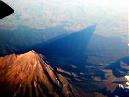 shark-fin shadow