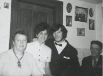 photo612b.jpg (7255 bytes)