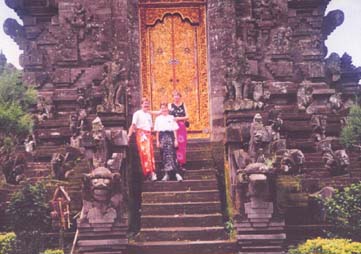 dkttemple.jpg (29469 bytes)