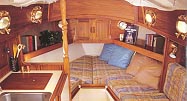 flicka_interior.jpg (8685 bytes)