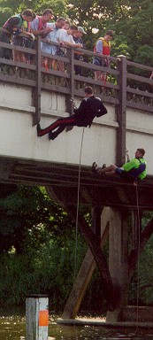(From Left) Lieutenant Simon Hobbs and Jonny Hollis take the plunge