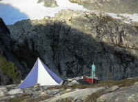 pyramid.jpg (35706 bytes)