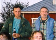 Steve ja Matti. Huomatkaa ruskea limppapullo / please notice the brown lemonade bottle
