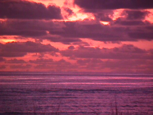 sunrise10.jpg (38883 bytes)