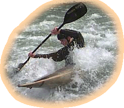 Pascal Mathis (KCZU) bei der Bremgartener Surfwelle