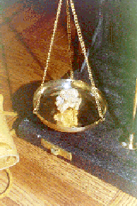 3/4 oz. Nugget on Scale = 13 DWT (Pennyweight)