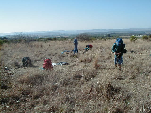 fieldcamp.jpg (51988 bytes)