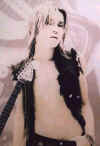 sugizo3.jpg (10071 個位元組)