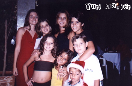 yuri_familia.jpg (109225 bytes)