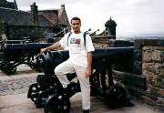 Castle cannon