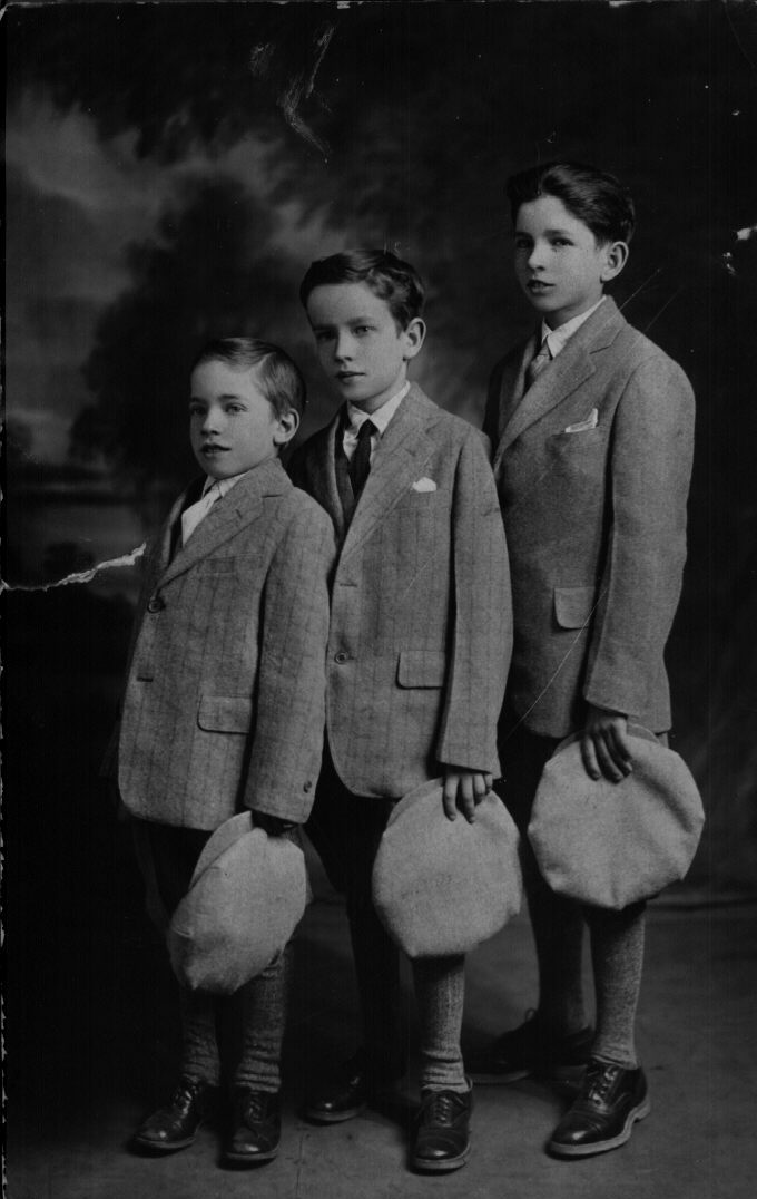 Chales, Dad, William
