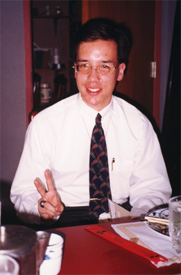 grad2.jpg (43549 bytes)