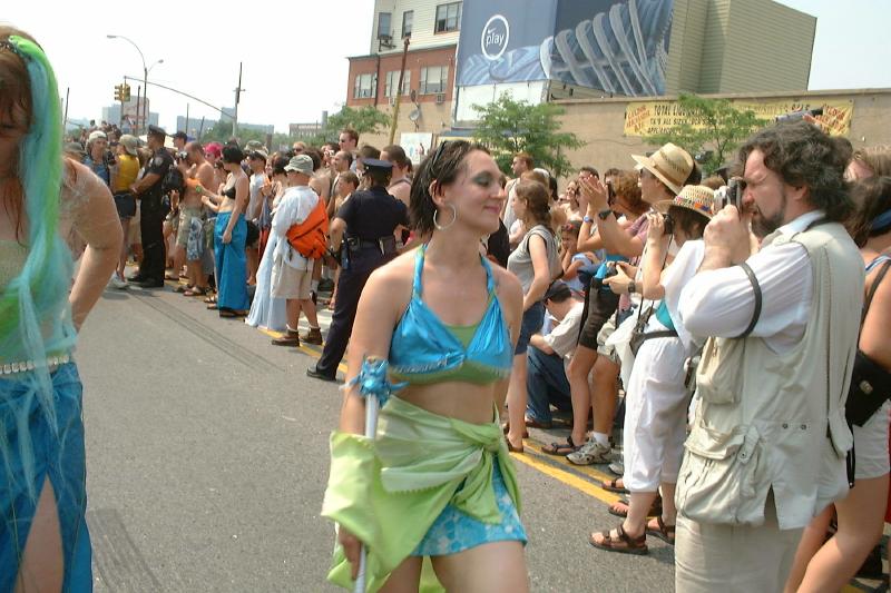031HMB_StarTwirler