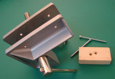 vise-and-chock-separate.gif vise-and-chock-separate.gif