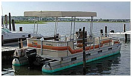 PONTOON BOAT