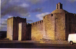 Castelo - Monumento Nacional p/ decreto de 27/Abr/1906 
