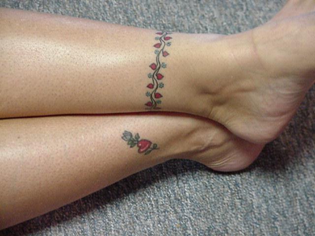 sheri tattoo3.jpg (53470 bytes)