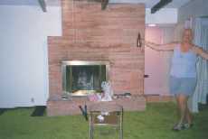 fireplace.jpg (4186 bytes)