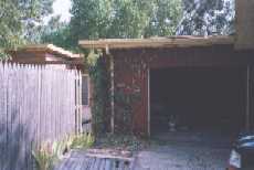 garage2.jpg (5485 bytes)