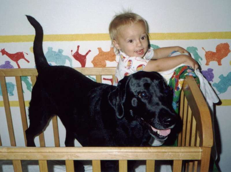 2000-08_ZoeAlexCrib