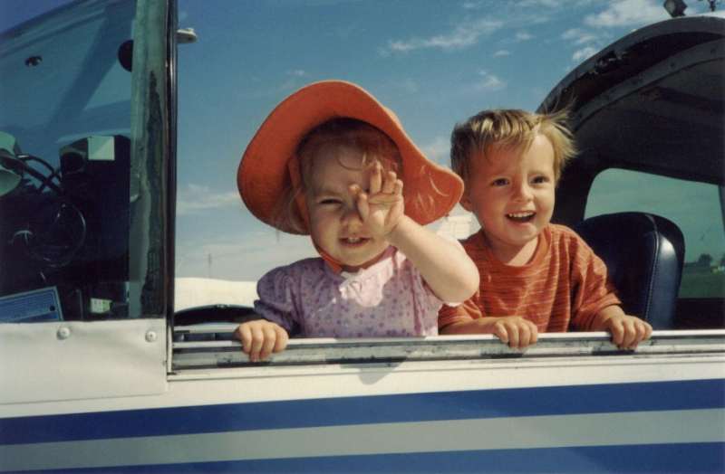2001-06_SarahAlex