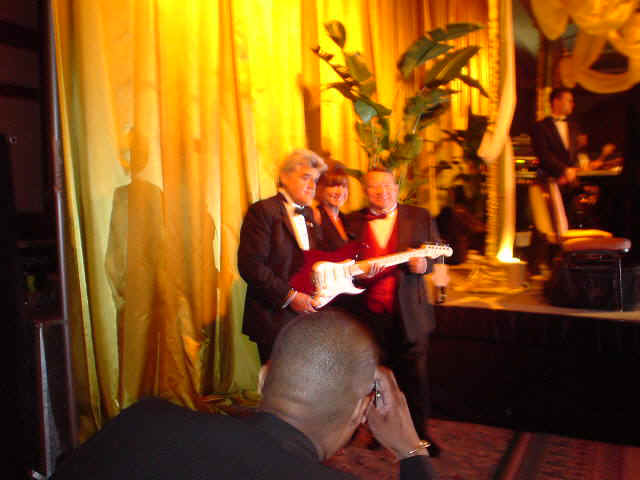 leno0156.JPG (53732 bytes)