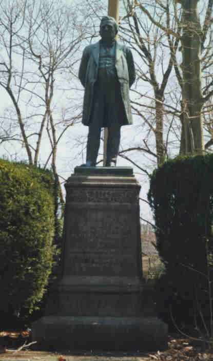 JohnFordStatue