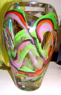 Blown glass vase by Rick Shapero